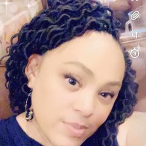 Meet your Posher, Myra